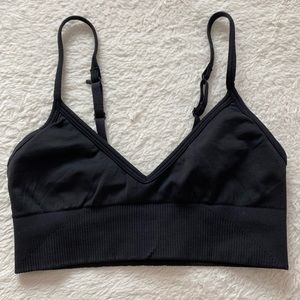 Lululemon sports bra. Name posted in a photo